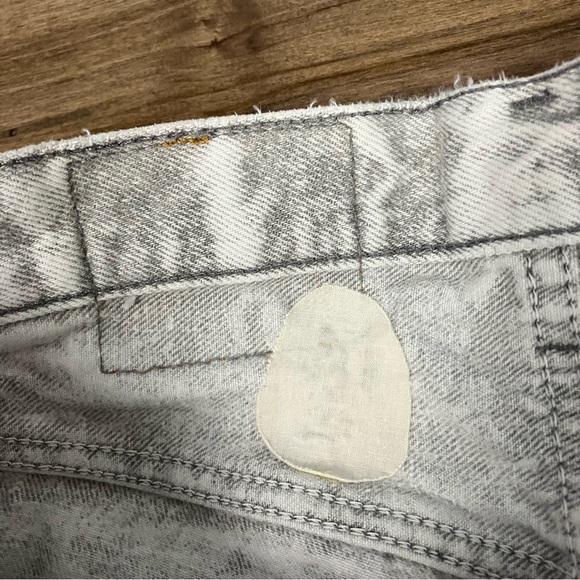 Vintage Levi’s Women’s 501 27x31 (tag 29x32) Gray White Denim Jeans Button Fly - Picture 6 of 15